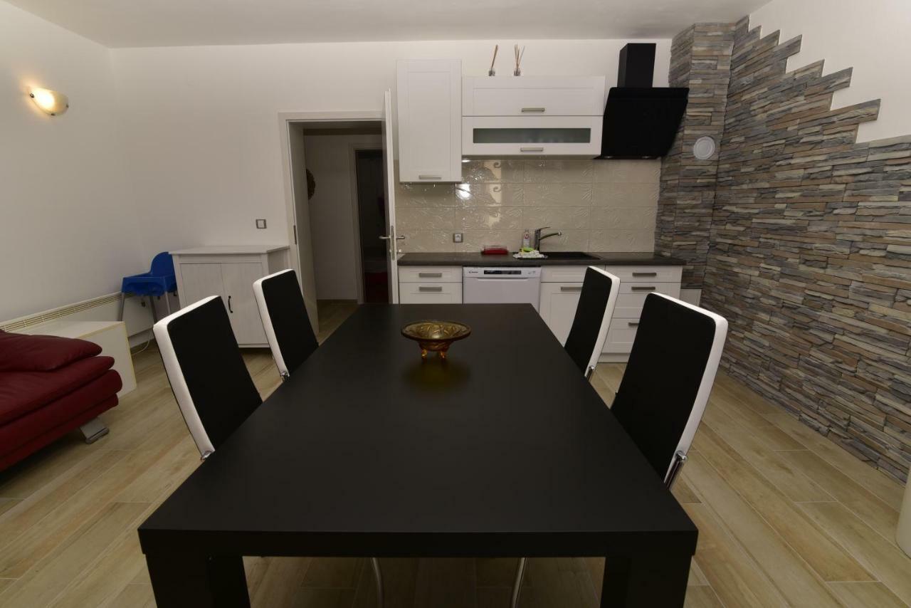 Apartments Matthew & Oscar Porat  Exterior foto